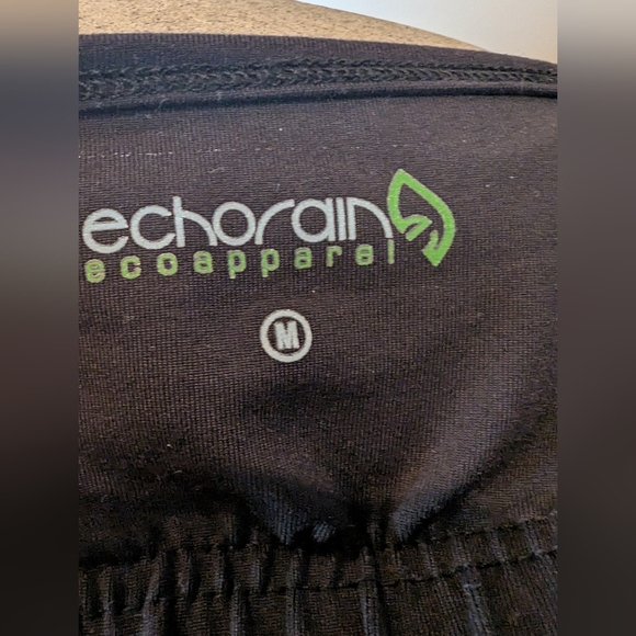 Echo Rain Active Tank With Bra, Purple & Black Made in Canada Sz M - Picture 5 of 8